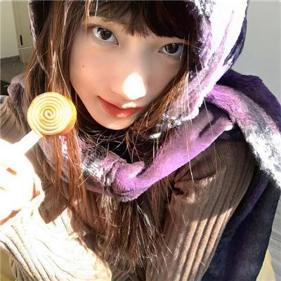 关于莉莉周的一切